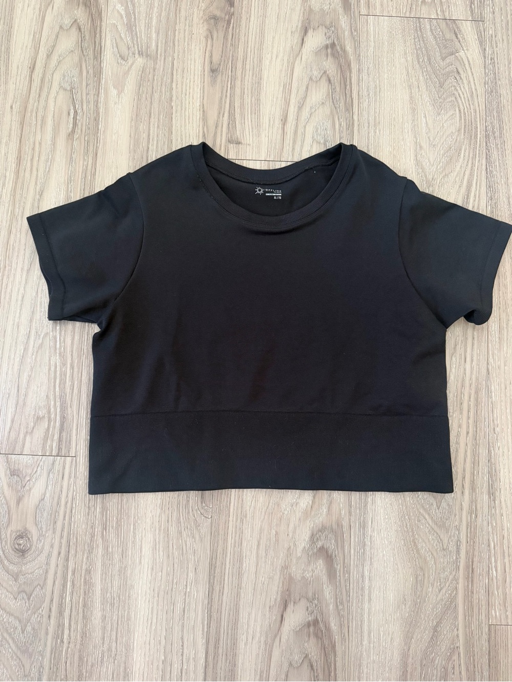 OFFLINE by Aerie Black Sidewalk Seamless Short Sleeve Fitted Cropped T-Shirt, XL